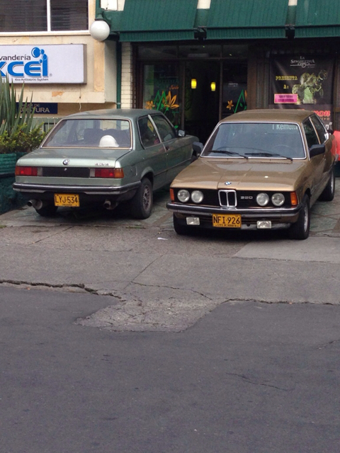 azugu8ev.jpg