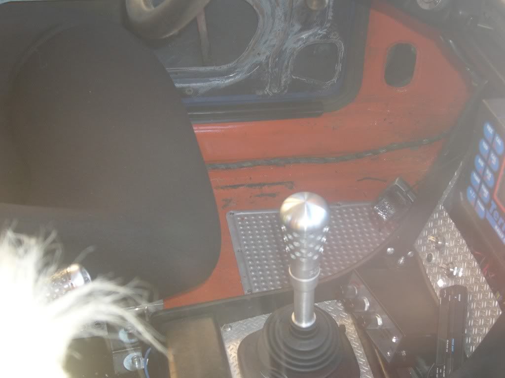BMW2002ti006.jpg