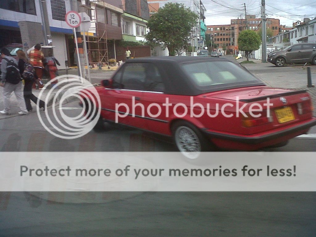BMW325iCabrioletE30.jpg