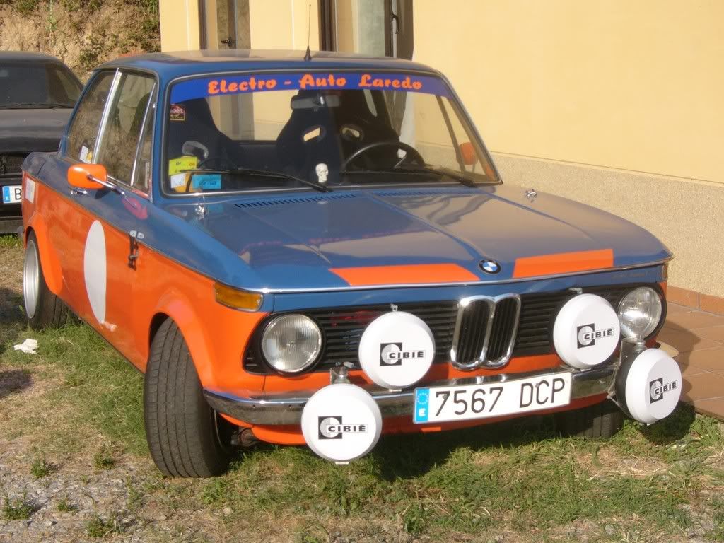 BMW2002ti004.jpg