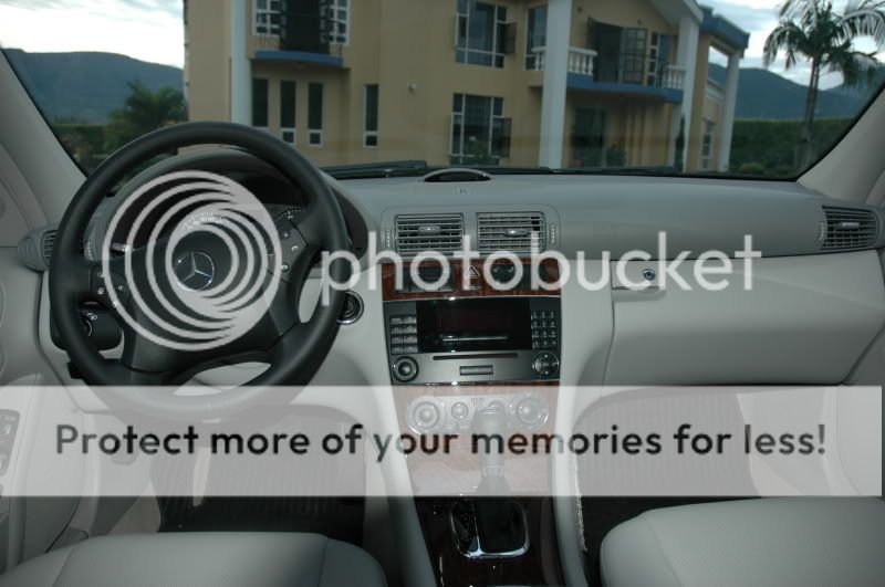 M3yMercedesBenz250.jpg