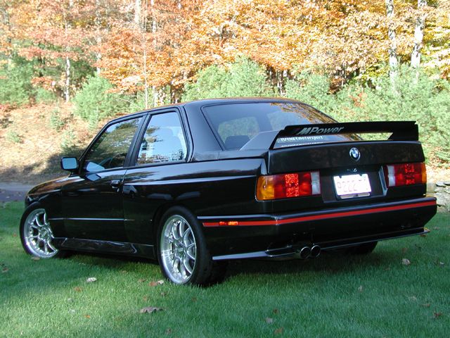 featured_car_e30m3_rear_lg.jpg