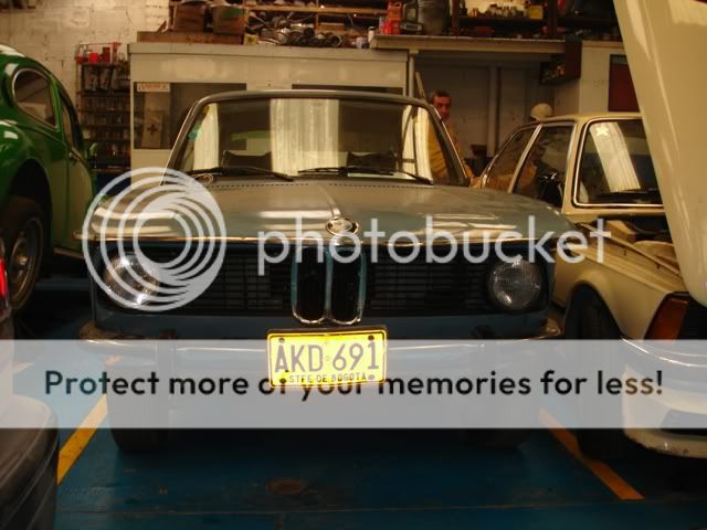 bmw2002azul-4.jpg