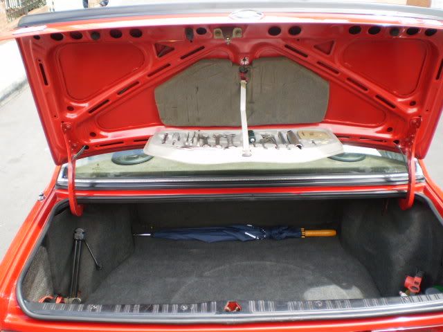 BMW_E-30_323_I_008.jpg